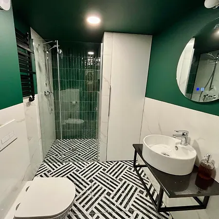 Biblio Hotel apartamentowy 3*