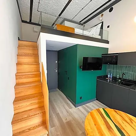 Biblio Aparthotel